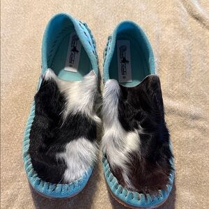 Women’s Broncy Donkey Turquoise and Black Cowhide Slip-On Shoes